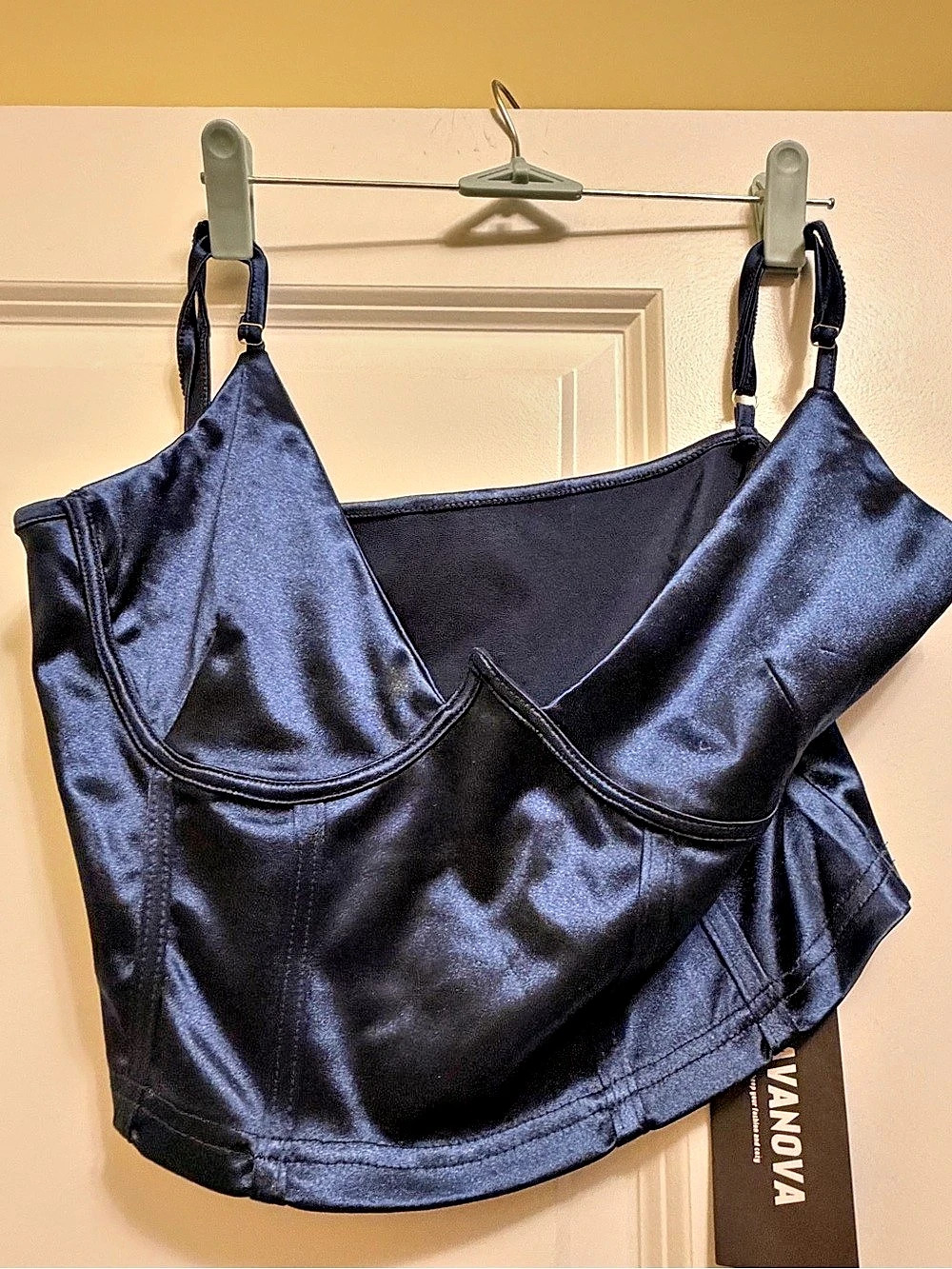 Avanova Satin-Look Cropped Cami